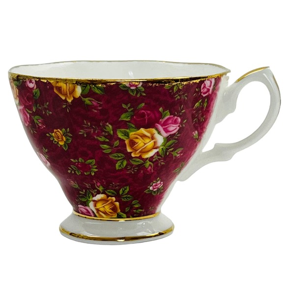 Royal Albert England Old Country Roses Ruby Lace Bone China Cup & Saucer New - Picture 9 of 16